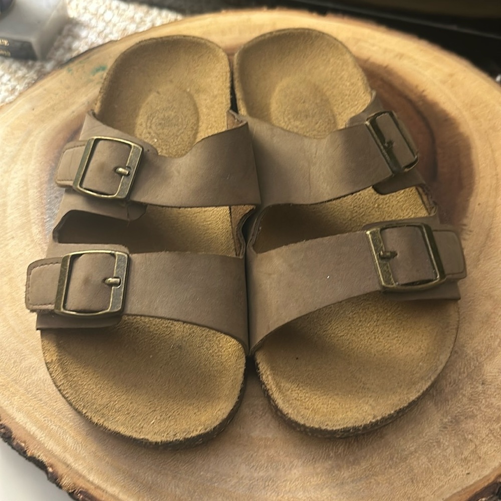 Gently Used Wonder Nation Sandals